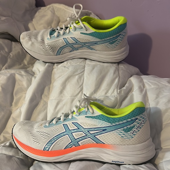Womens ASICS shoes size 11 - Picture 2 of 7